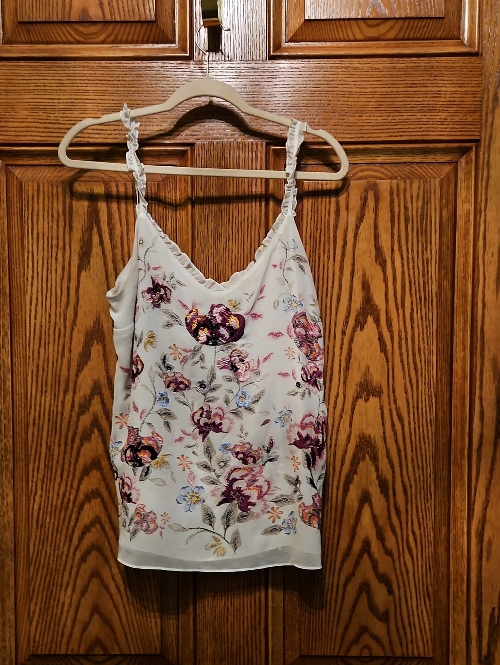 White House Black Market Cream Floral V-Neck Lace-Trim Cami